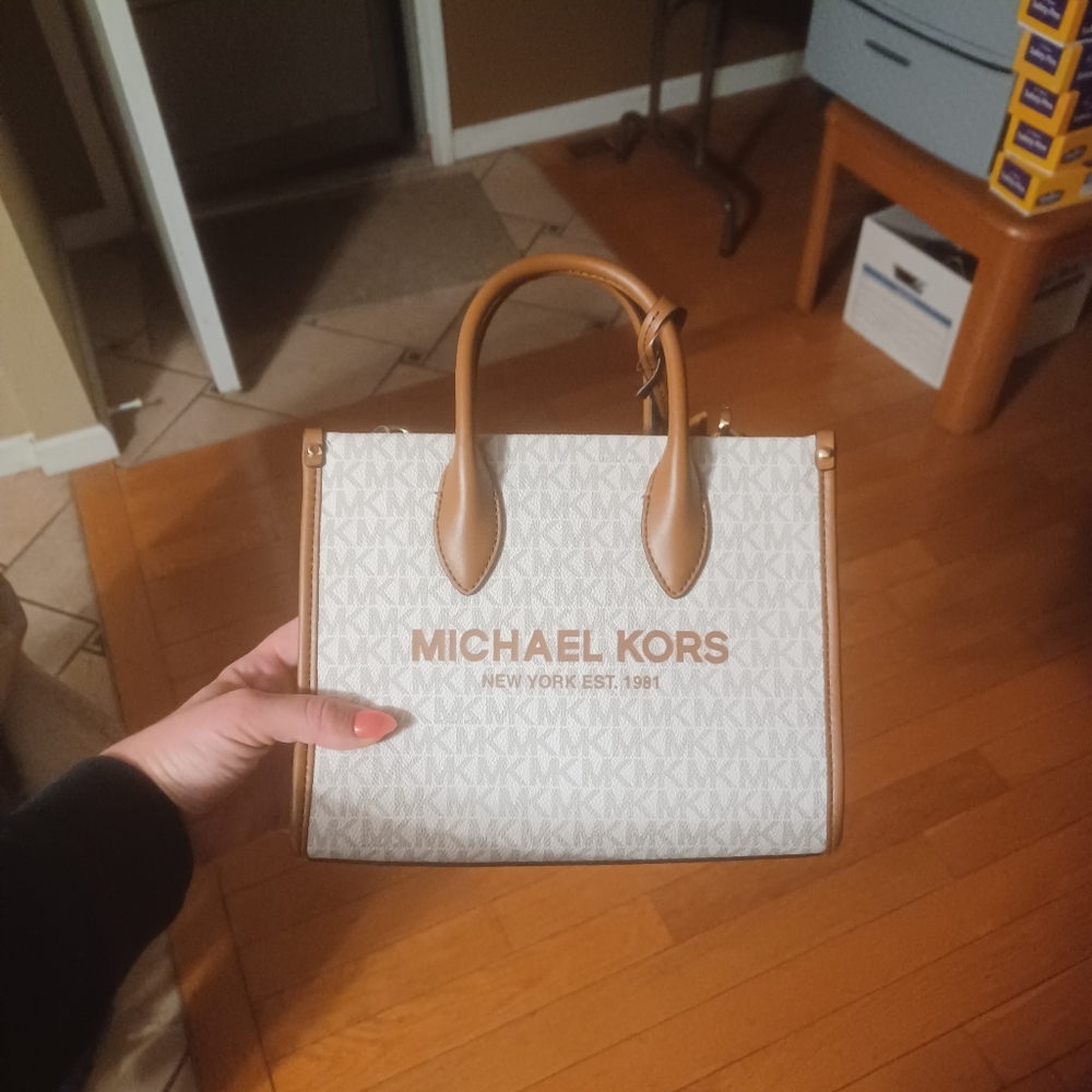 Michael kors purse